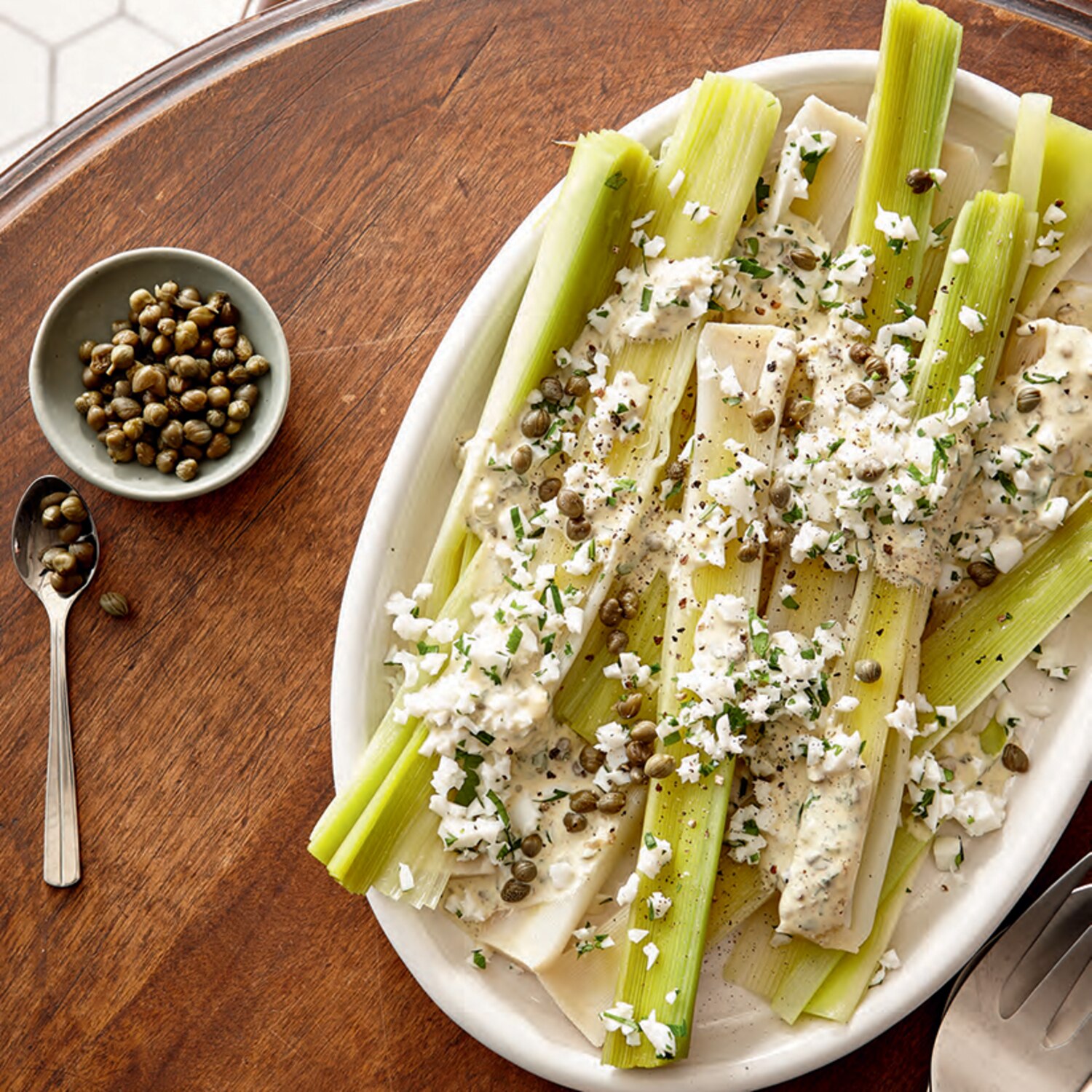 Recette de poireaux sauce gribiche Coup de Pouce