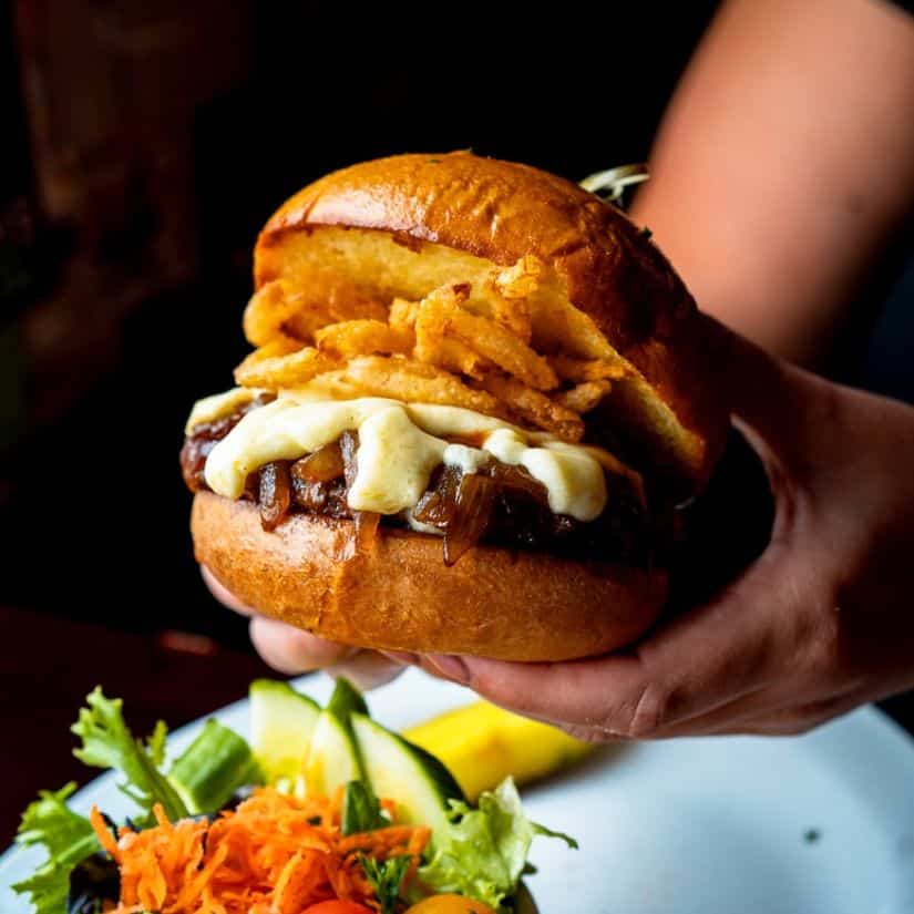 Voici la liste ultime des burgers à essayer lors de la Semaine du