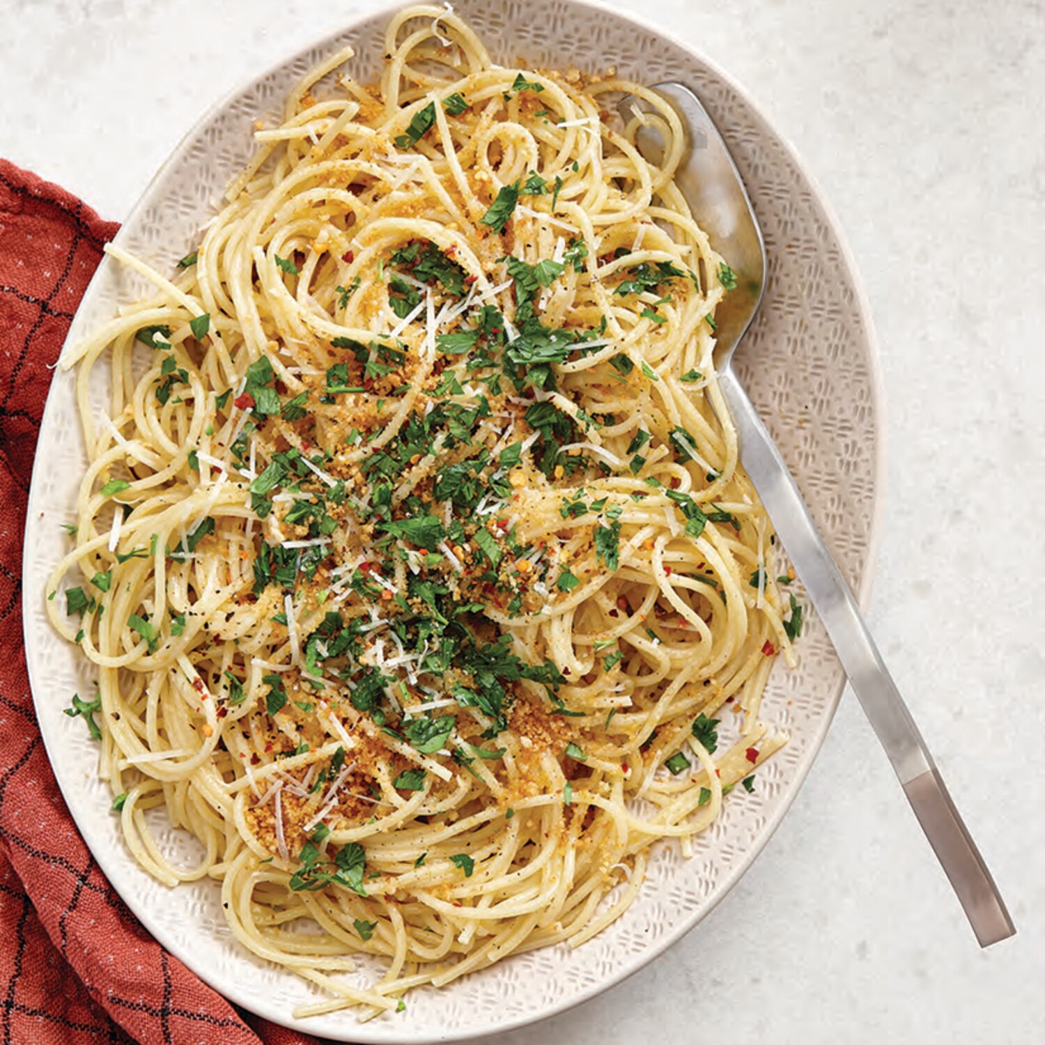 Recette de spaghettis aglio e olio Coup de Pouce