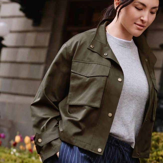 Manteau léger à poches utilitaires