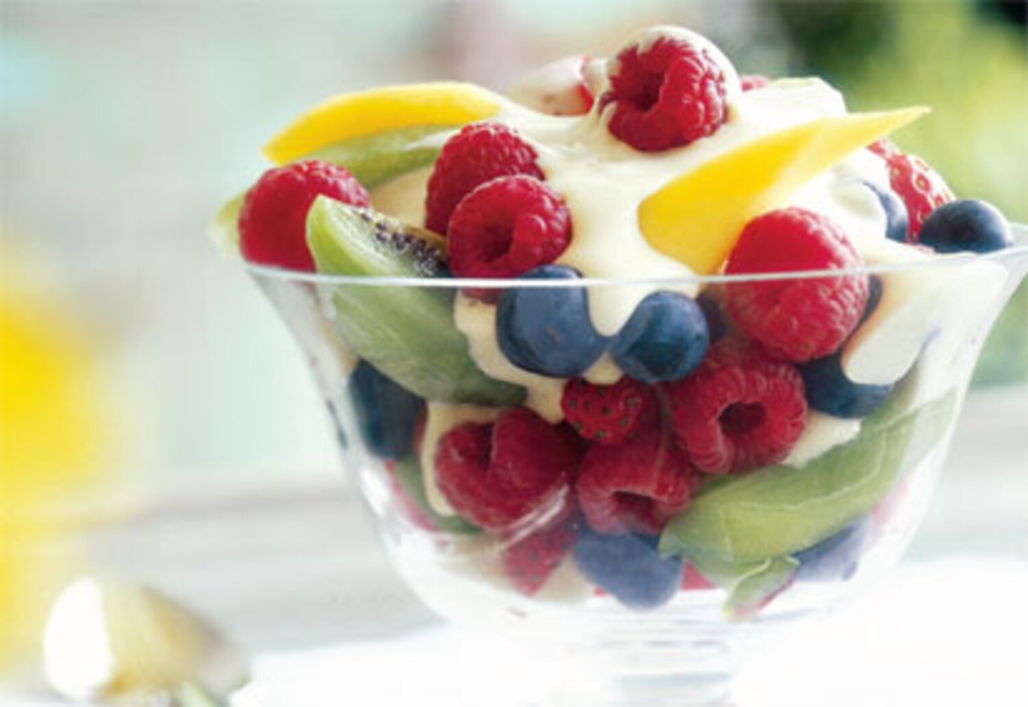 Recette de coupes de fruits au sabayon Coup de Pouce