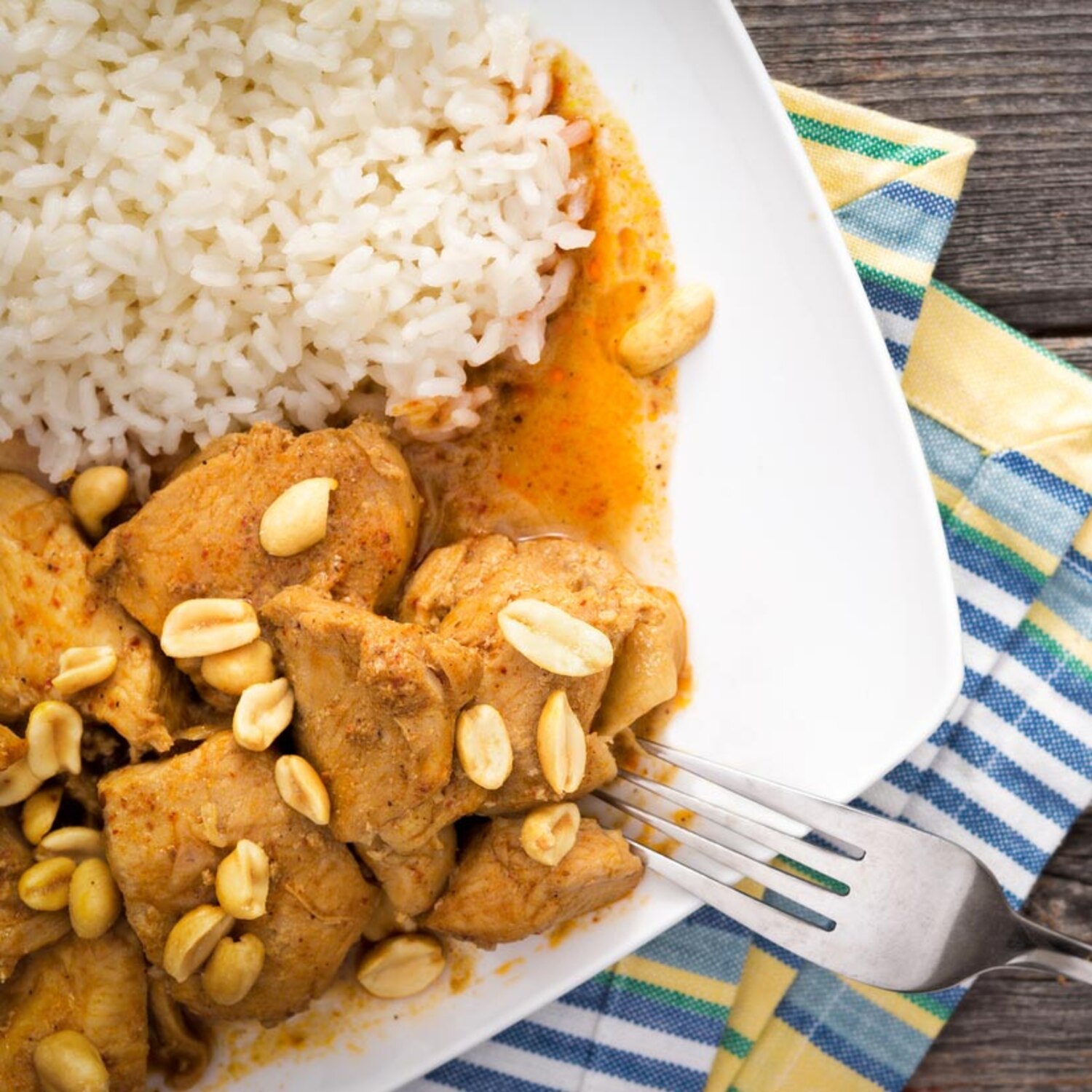 Recette de poulet à l'indonésienne, sauce au beurre d'arachides Coup