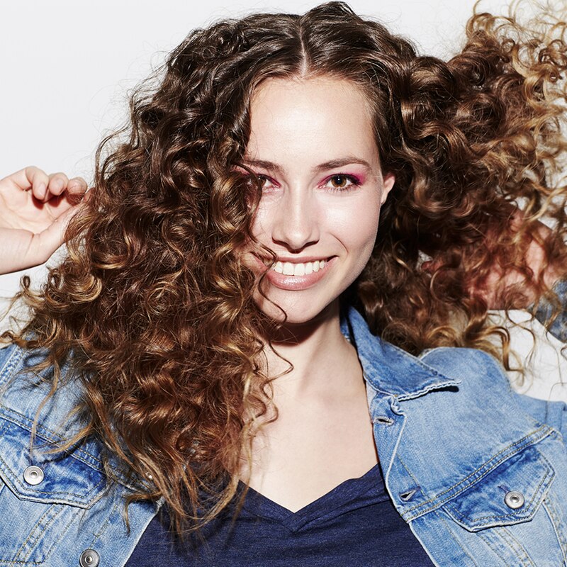 Quel shampoing pour des cheveux blancs en santé? Coup de Pouce