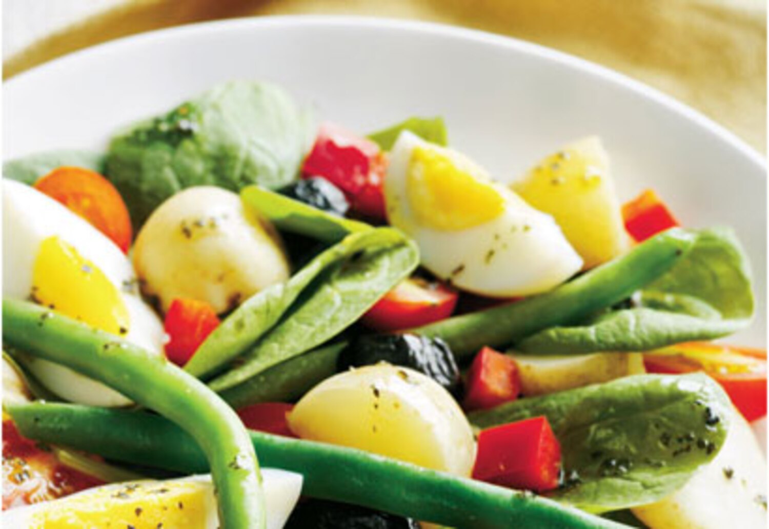 Salade niçoise aux pommes de terre | Coup de Pouce