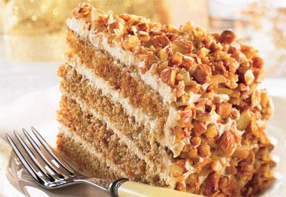 Gateau Etage Au Cafe Au Mascarpone Et Aux Amandes Coup De Pouce