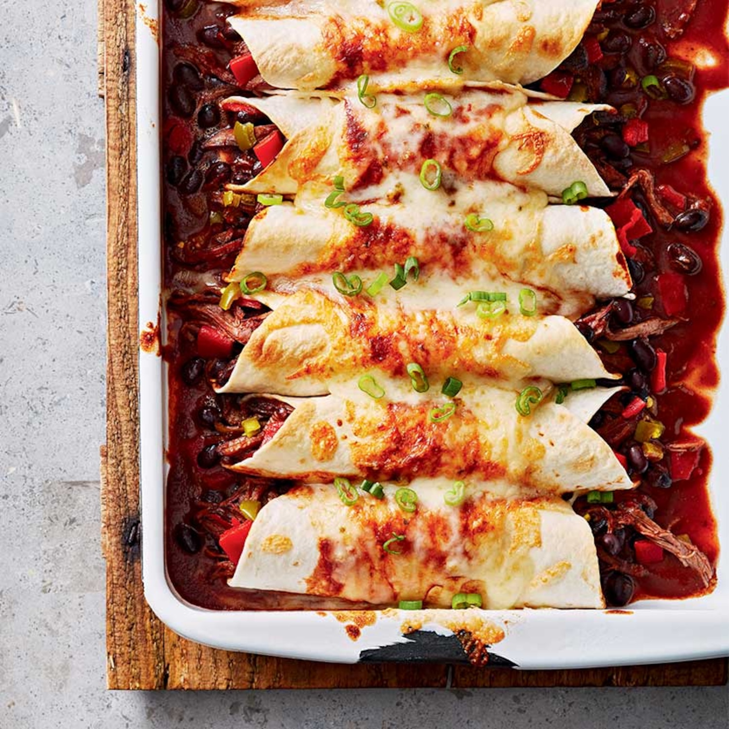 Recette d'enchiladas au boeuf effiloché et aux haricots noirs Coup de