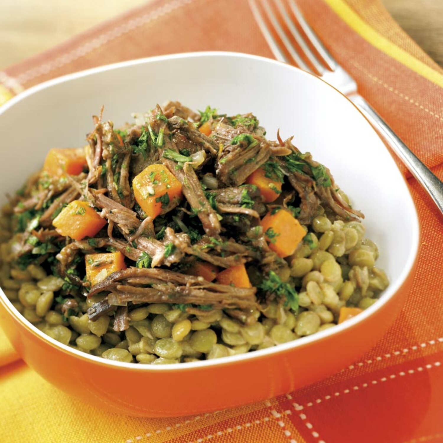 Recette de salade chaude de boeuf aux lentilles Coup de Pouce