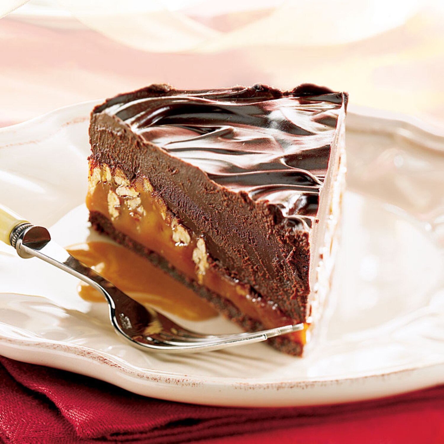 Recette de torte au chocolat, au caramel et aux pacanes Coup de Pouce