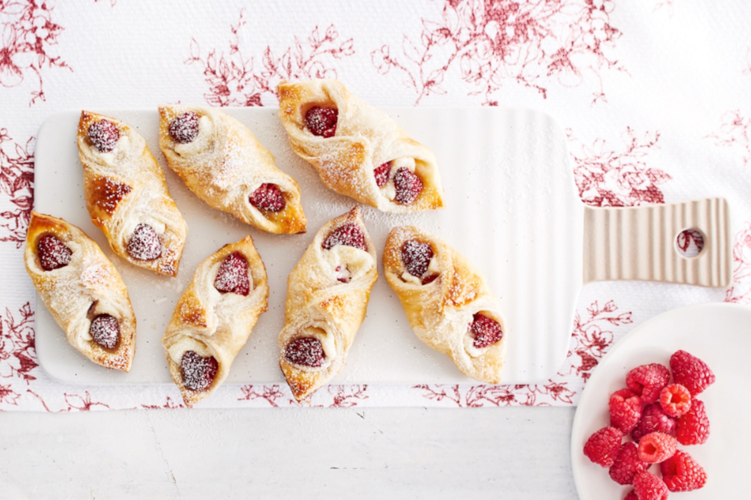 Mini Raspberry Danishes Raspberry Danishes | Canadian Living