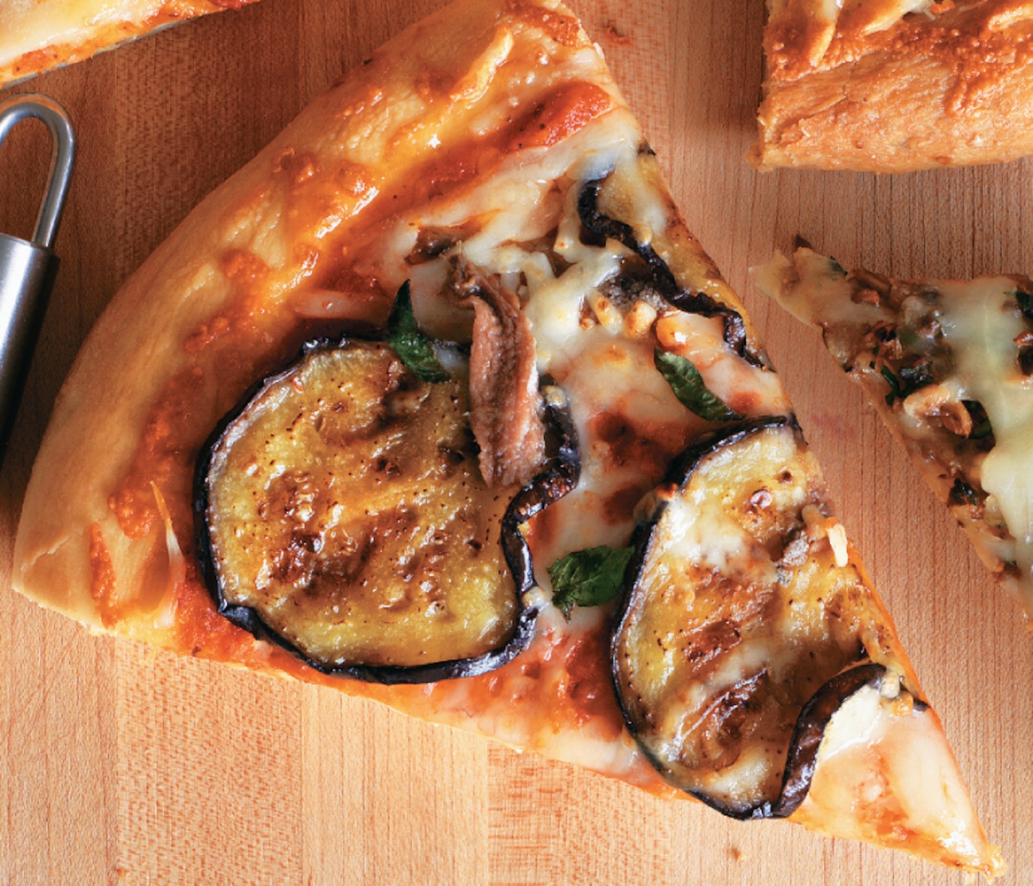 Grilled Eggplant and Fresh Mozzarella Pizza | Canadian Living