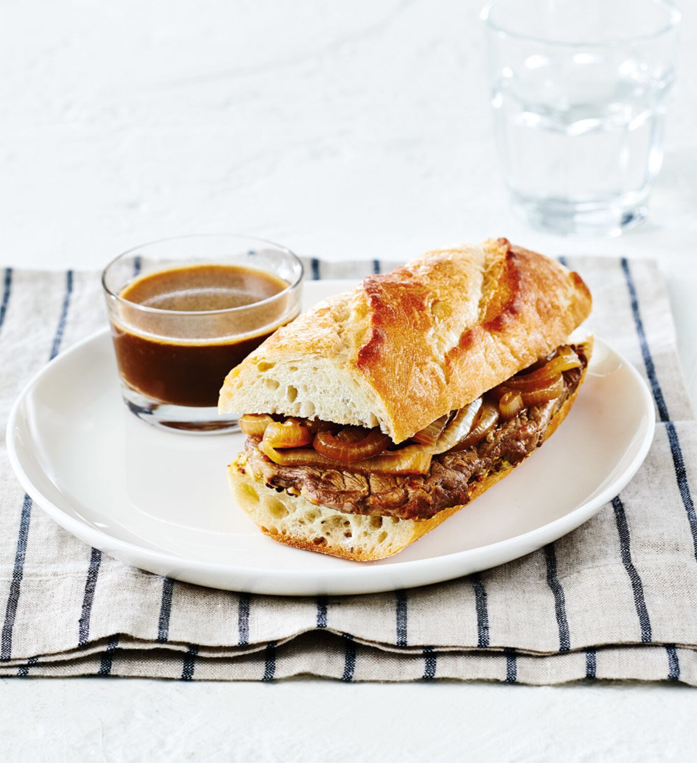 20 slow cooker dinners Canadian Living