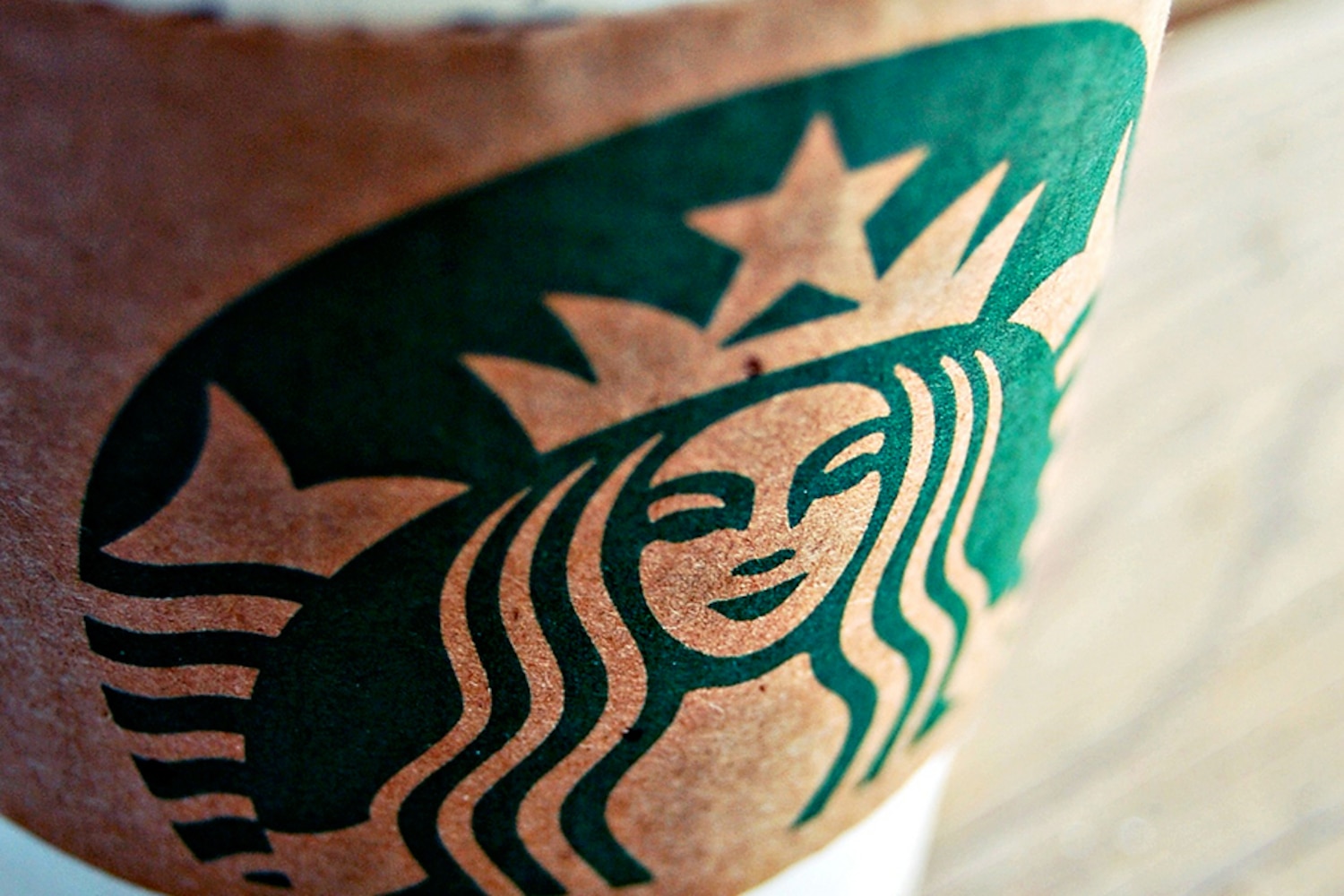 Starbucks shakes up its uniform policy Canadian Living