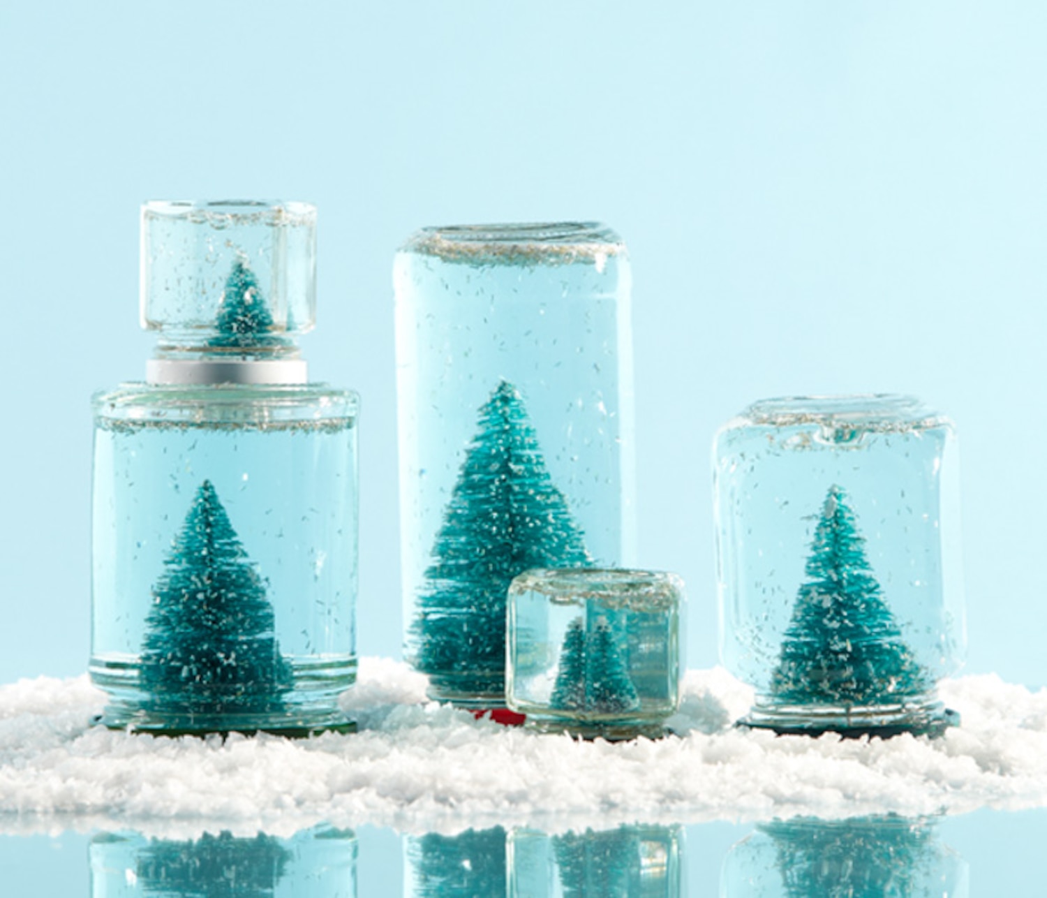 Make your own festive holiday snow globes Canadian Living