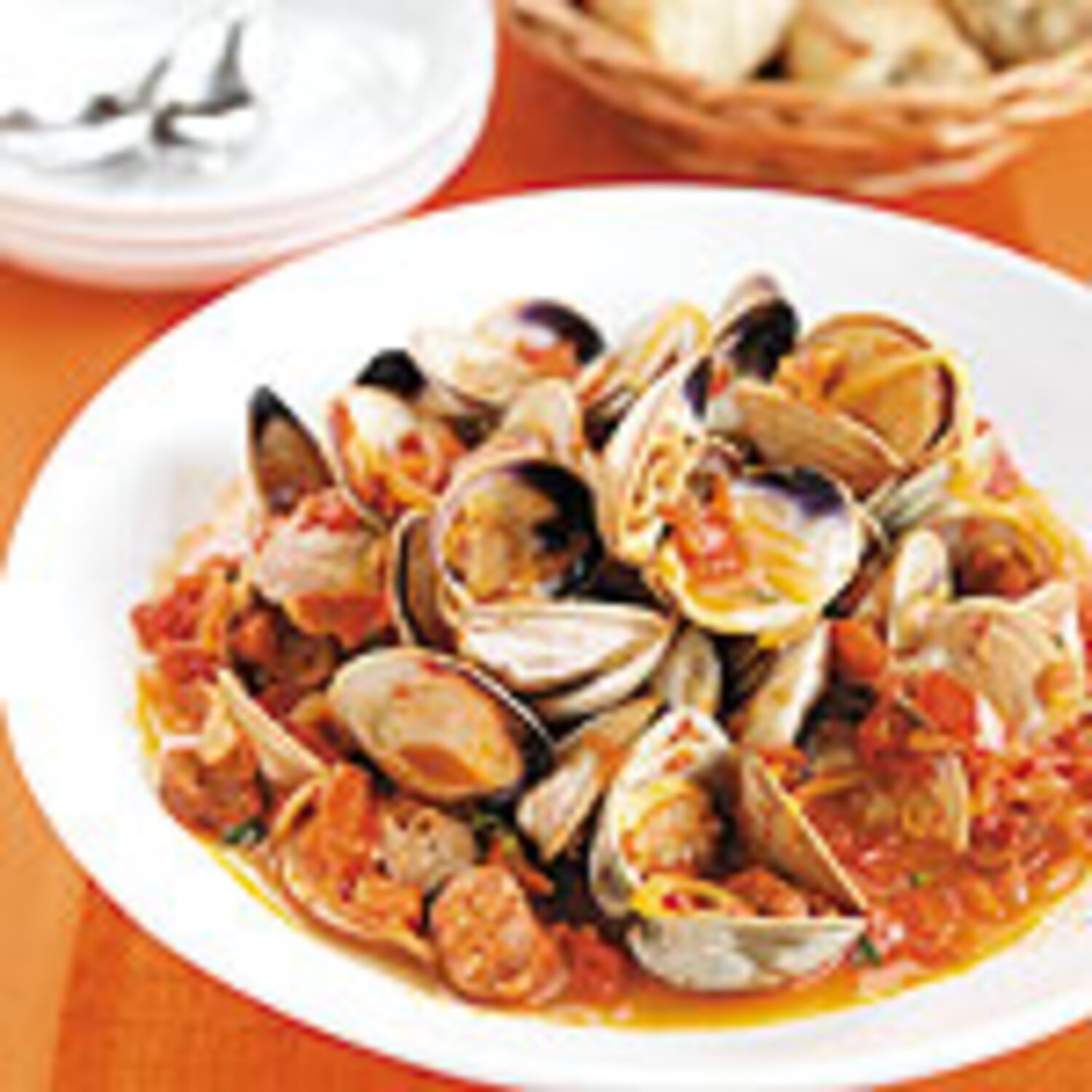 Steamed Clams with Chorizo and Tomatoes Canadian Living