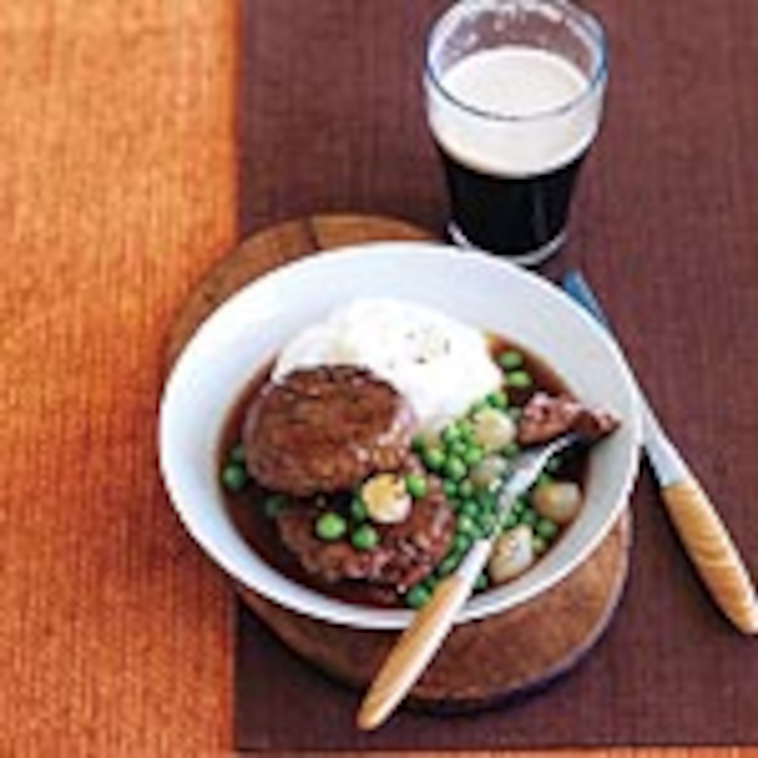 Beef Patties with Stout Gravy Canadian Living