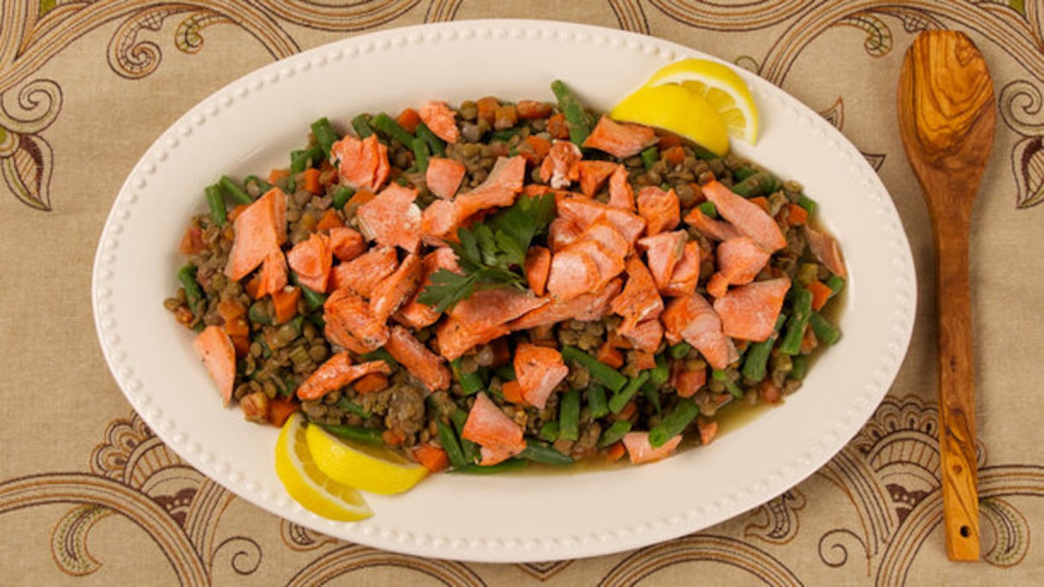 Salmon With Lentil and Green Bean Salad | Canadian Living
