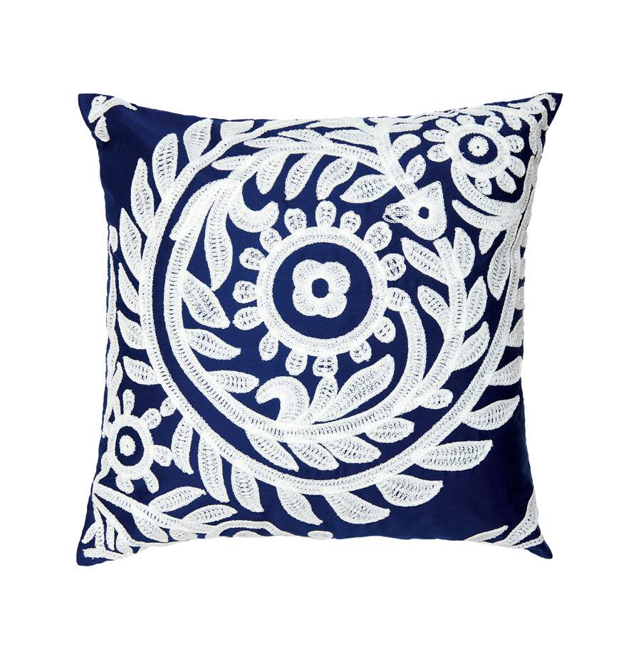 10 trendy Christmas gifts for the decorista | Canadian Living