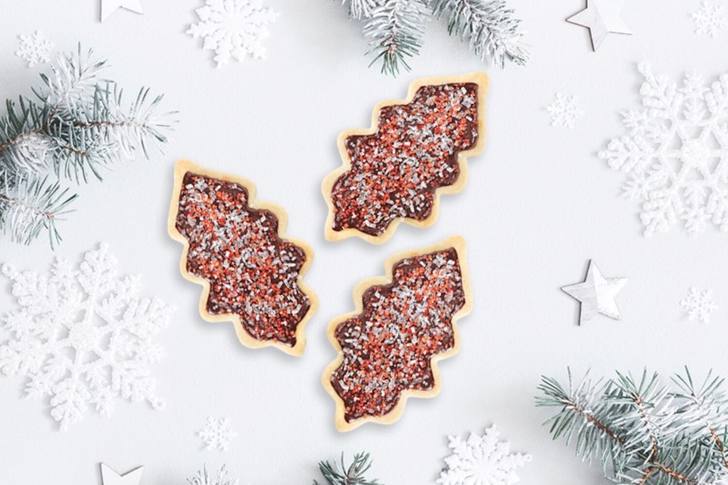 Chocolate Holly Leaves | Canadian Living