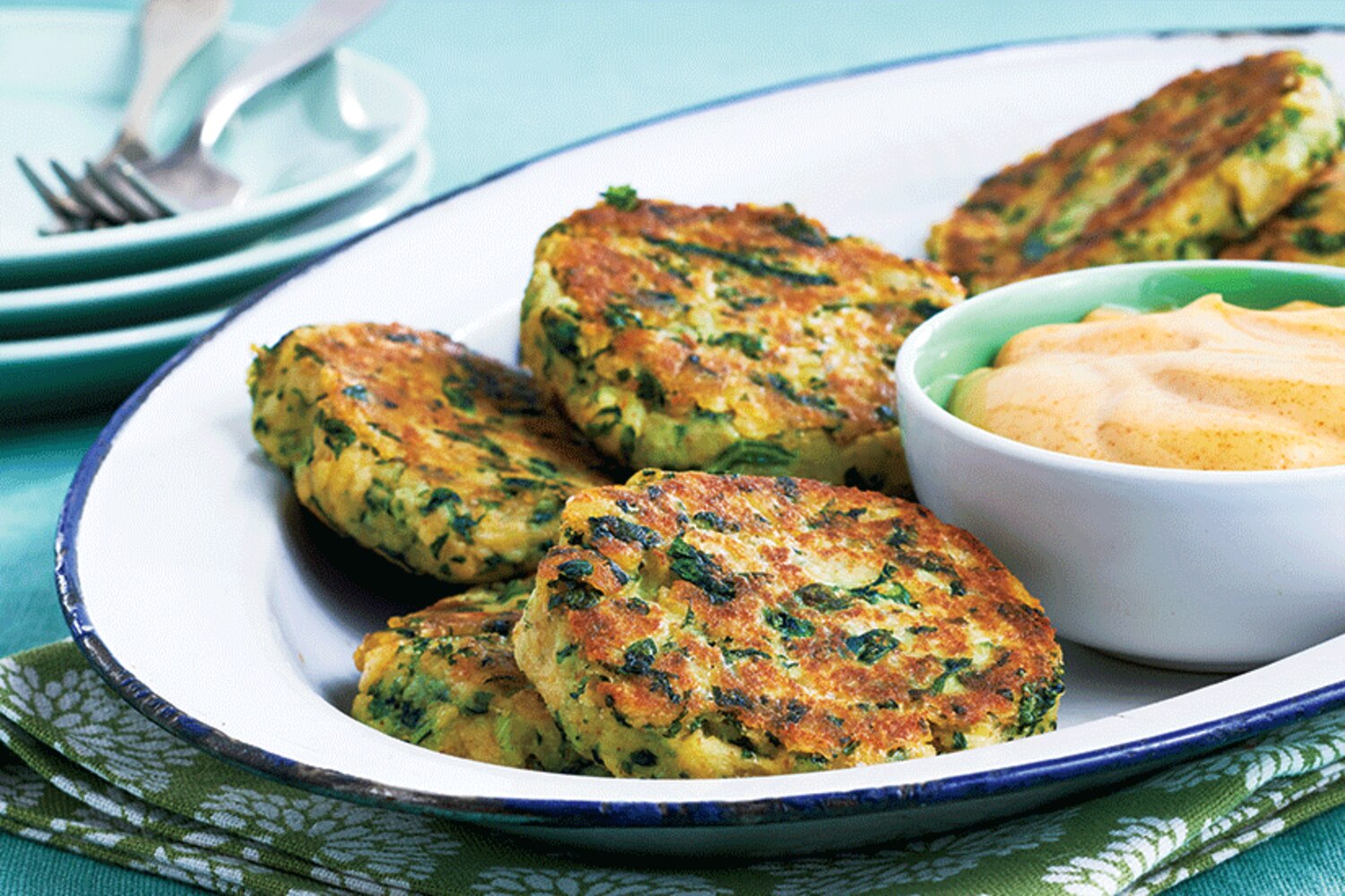 Kale and Potato Cakes With Paprika Lemon Mayo | Canadian Living