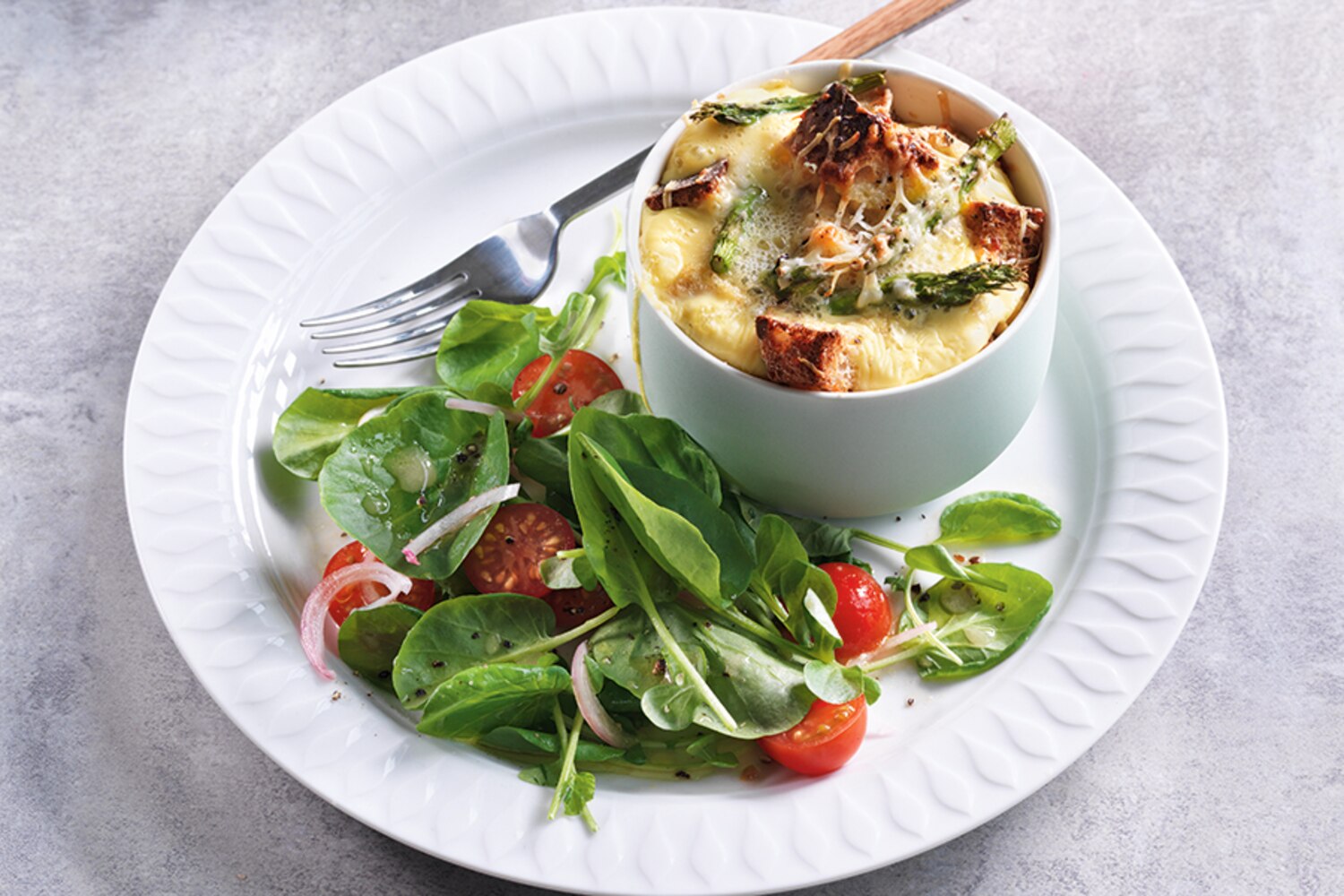 Asparagus and Gruyère Cups | Canadian Living