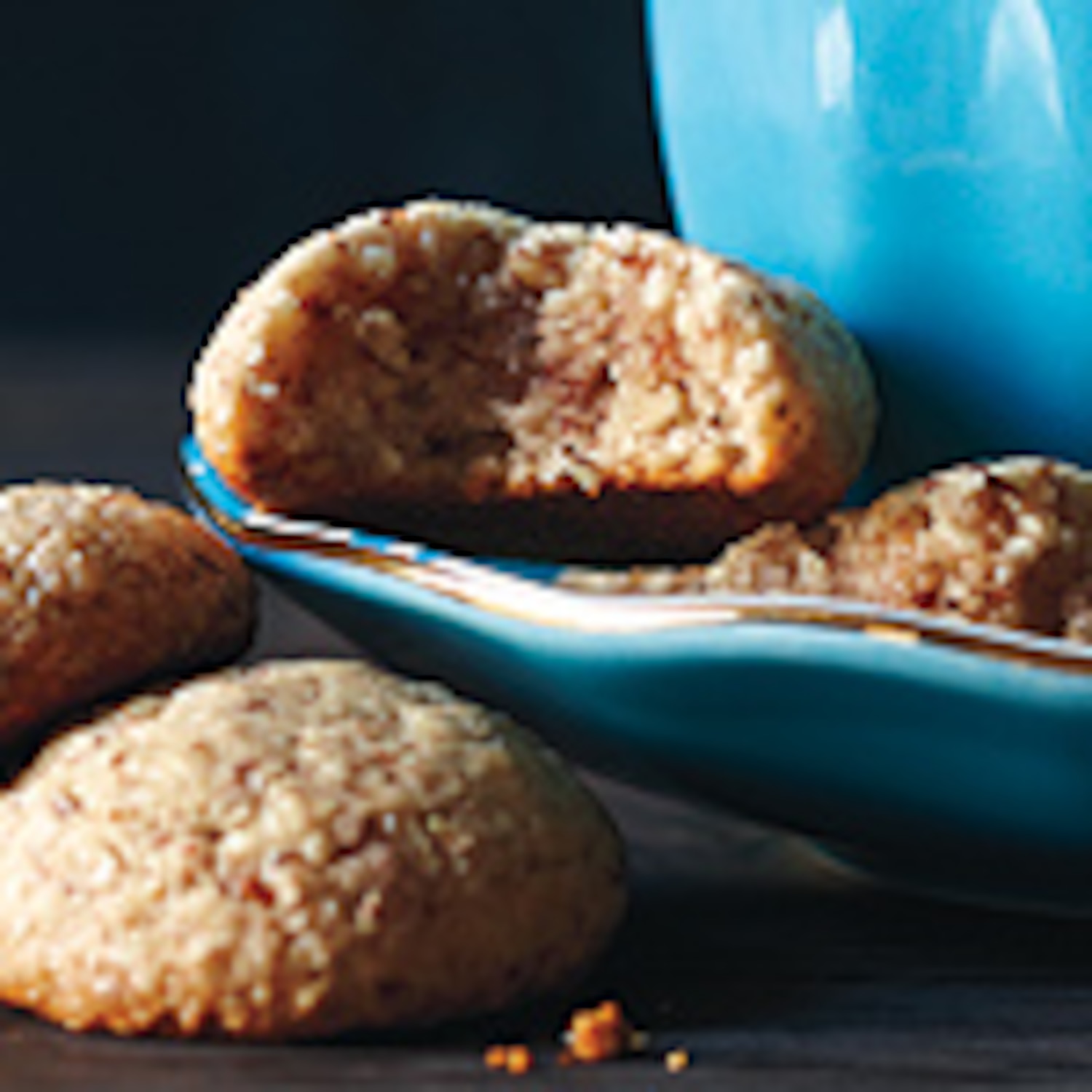 Vanilla Bean Amaretti | Canadian Living