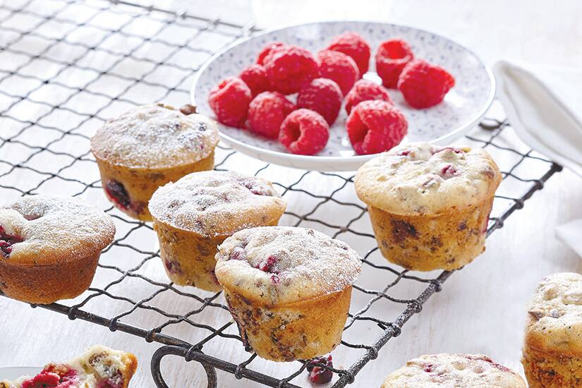 Mini Cupcakes with Pistachios & Raspberries | Canadian Living