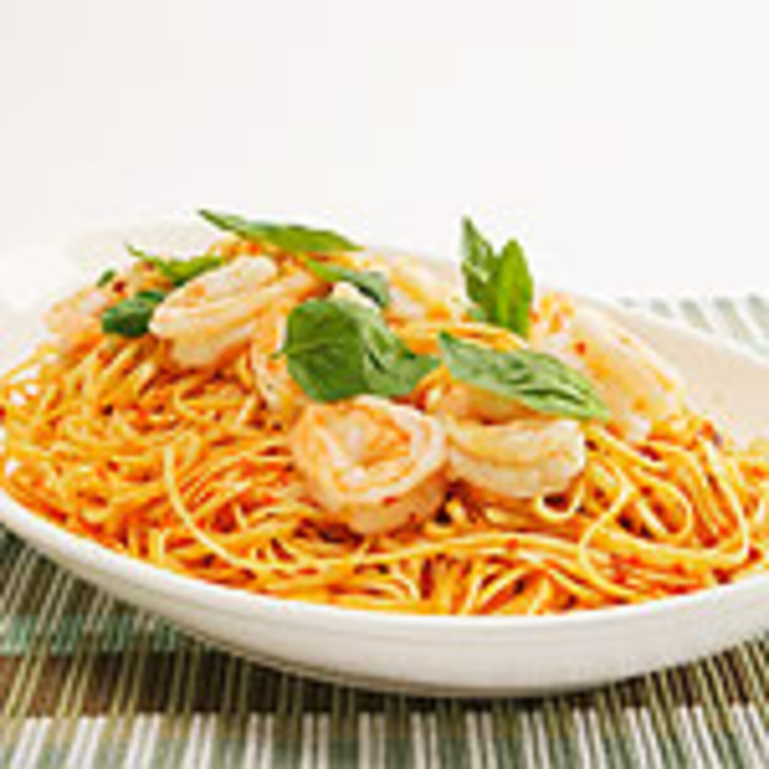Linguine with Garlic Shrimp and SunDried Tomato Pesto Canadian Living
