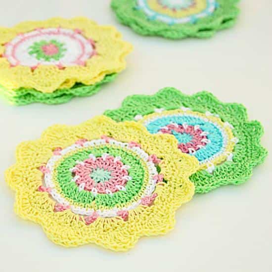 12 free crochet patterns Canadian Living