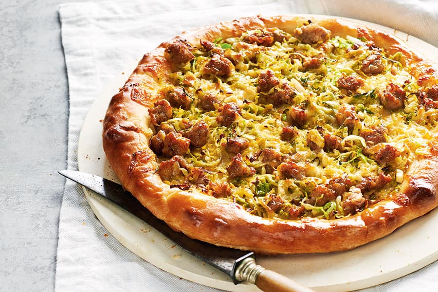 邦楽 DISH// Sausage and Brussels Sprout Pizza | Canadian Living