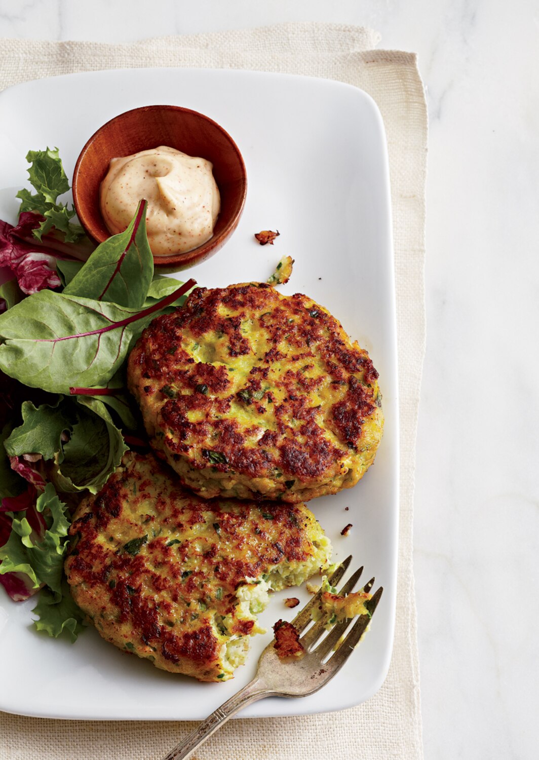 White Fish Cakes With LemonChili Mayo Canadian Living