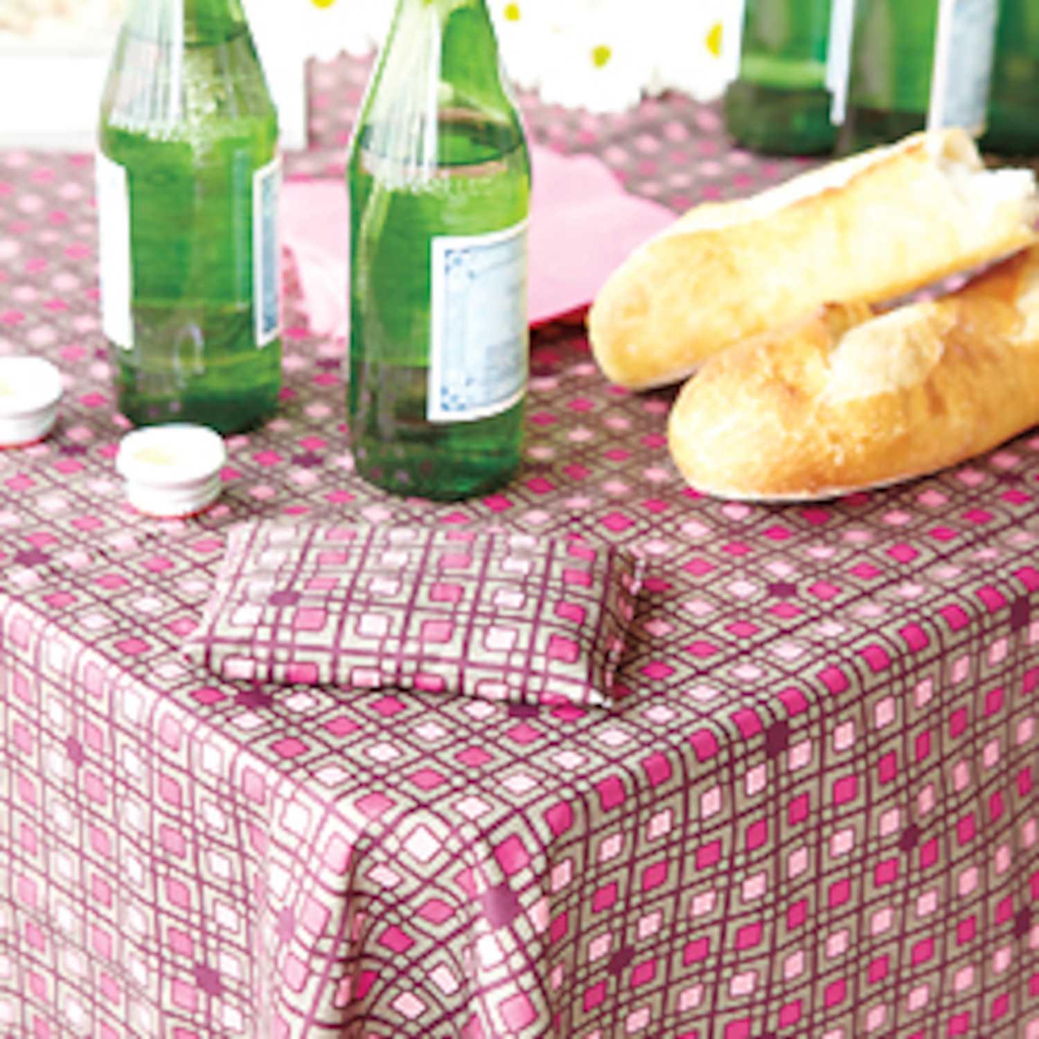Make your own allinone tablecloth and tote bag Canadian Living