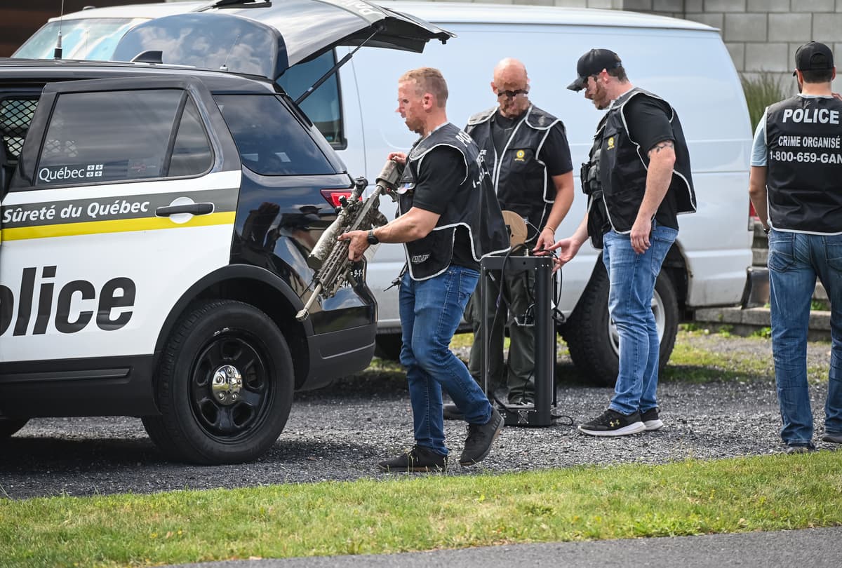 Saisie de 440 armes &agrave; feu: 13 suspects arr&ecirc;t&eacute;s au Qu&eacute;bec
