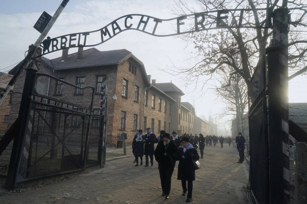 Musée de l’Holocauste de Montréal: l’IA pour rappeler les horreurs ...