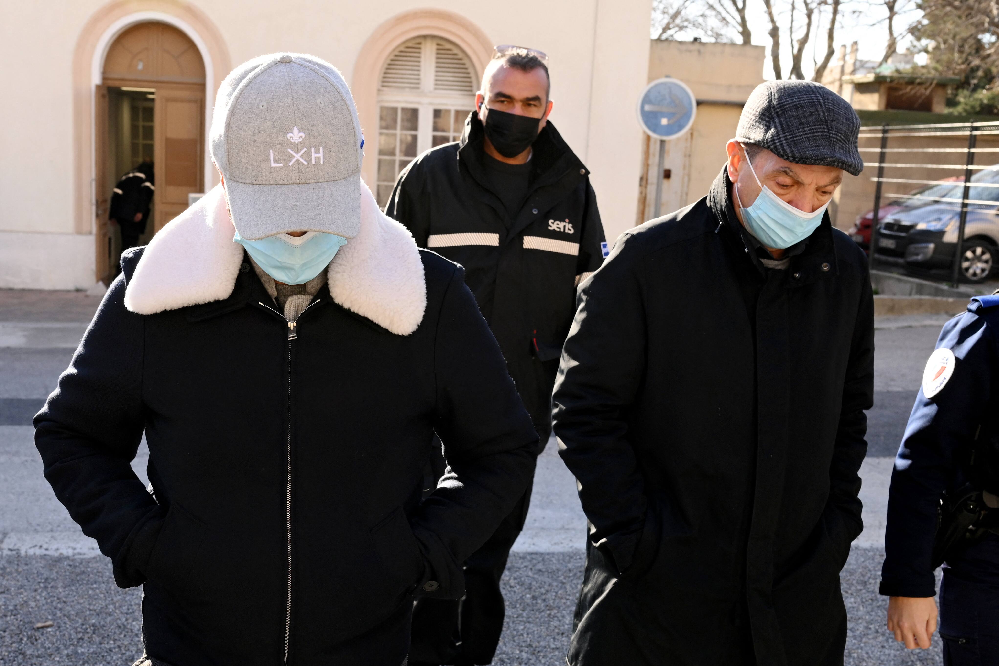 France : deux dentistes jug&eacute;s pour mutilations &agrave; vaste &eacute;chelle