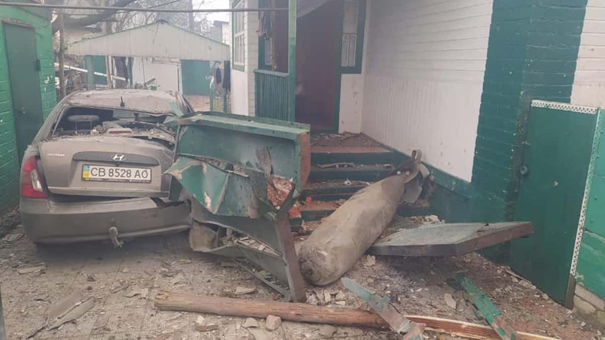 Trois morts et 3 enfants blessés par une mine antipersonnel au nord de Kyïv