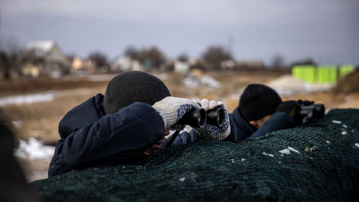 À l'est de Kyïv, la rapide avancée des chars russes