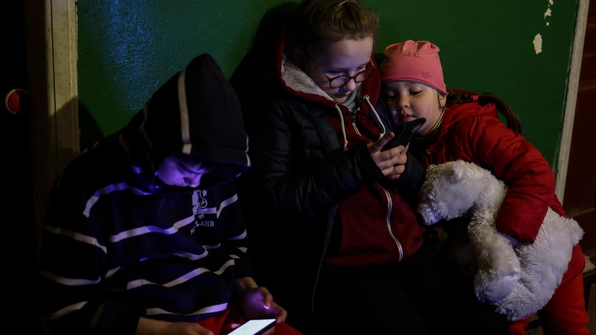 Ukraine: à Severodonetsk, les derniers habitants vivent sous les bombes