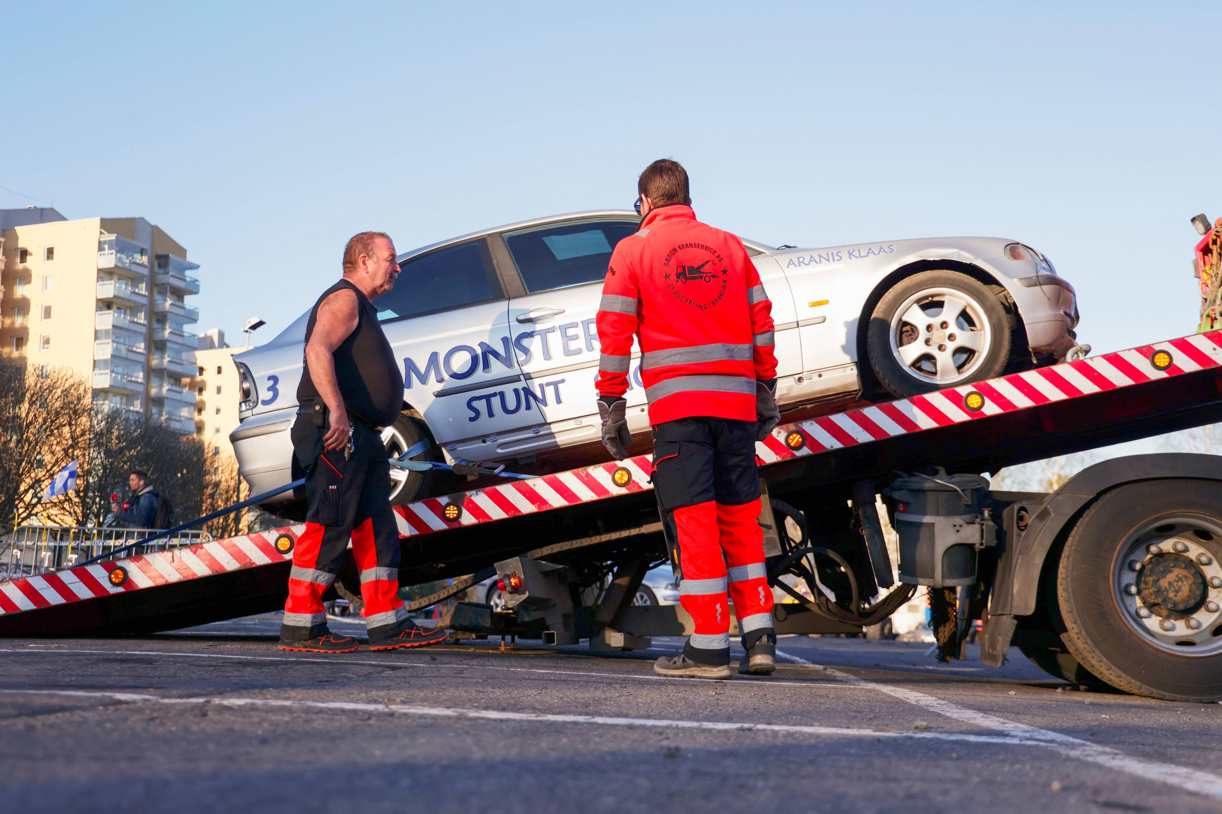 Une voiture percute la foule lors d'un salon auto en Norv&egrave;ge et fait six bless&eacute;s