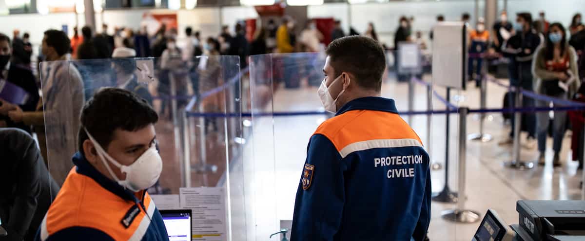 Americanos vacinados com licença na Europa: cuidado com os canadenses que querem entrar na França Americanos vacinados com licença na Europa: cuidado com os canadenses que querem entrar na França