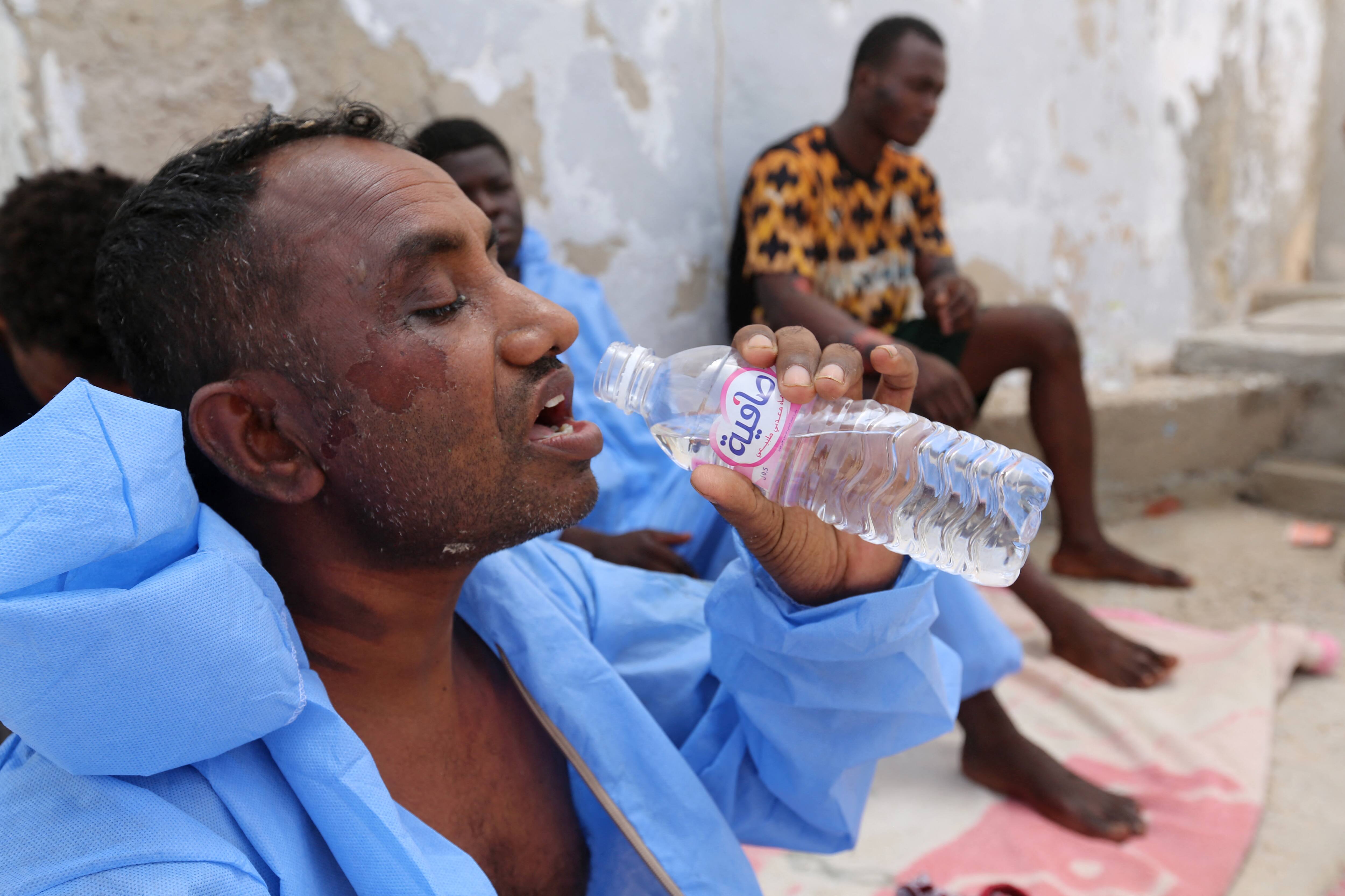 Près de 200 migrants partis de Libye secourus par la marine tunisienne ...