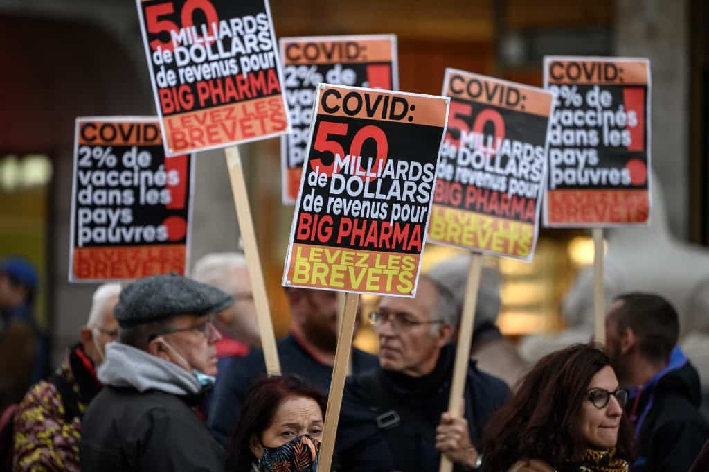Plusieurs milliers de personnes contre les mesures anti-COVID &agrave; Gen&egrave;ve