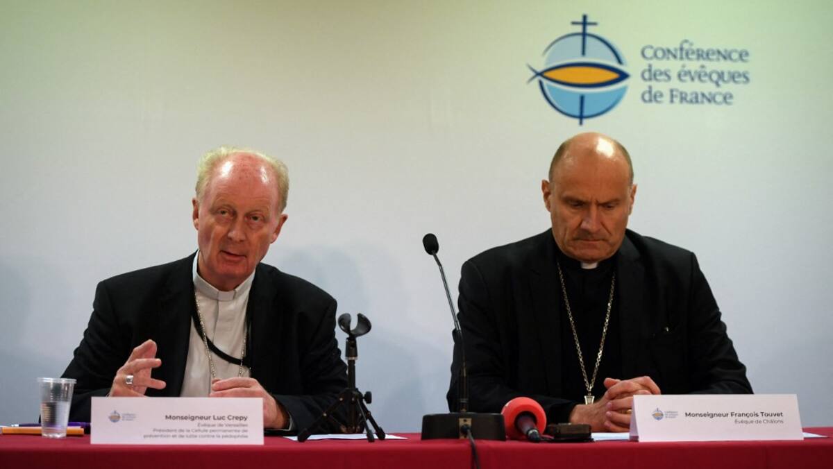 Pédocriminalité : les évêques français poussés à reconnaître la responsabilité de l'Église
