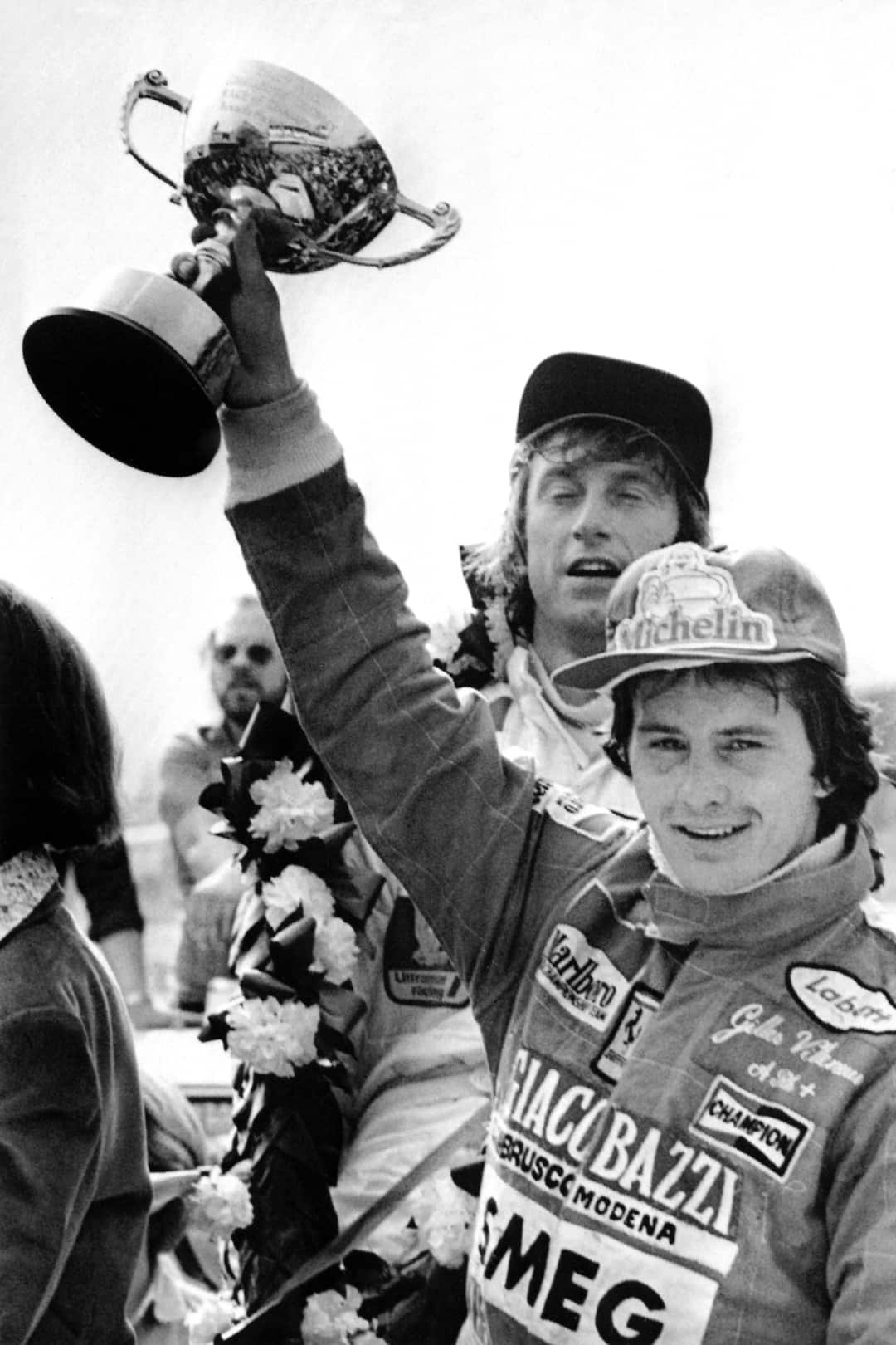 CAR-RACING-VILLENEUVE
