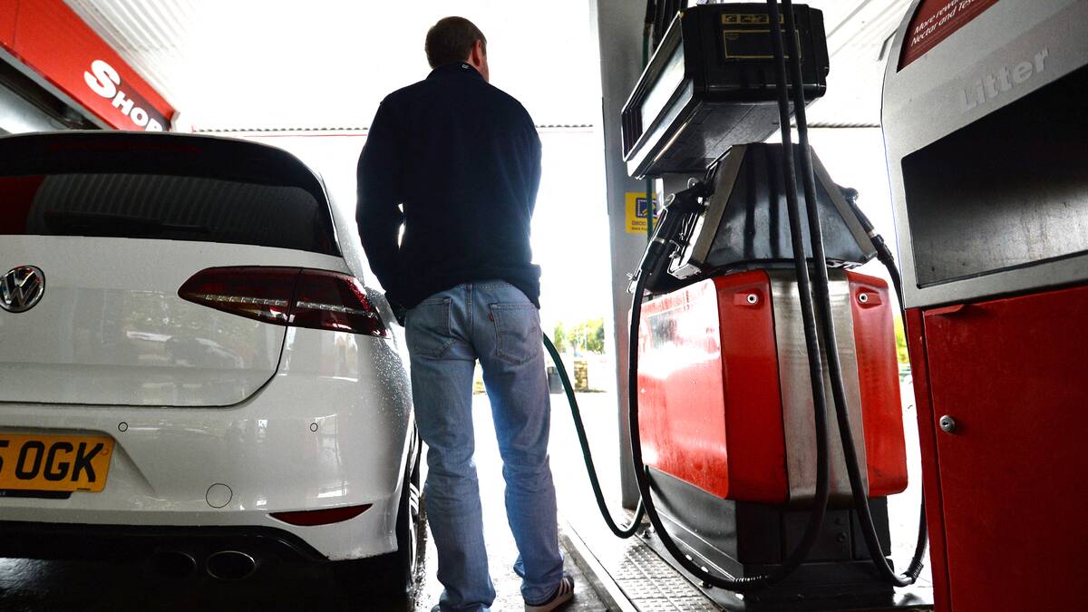 Essence : record à 2,45$ le litre au Royaume-Uni