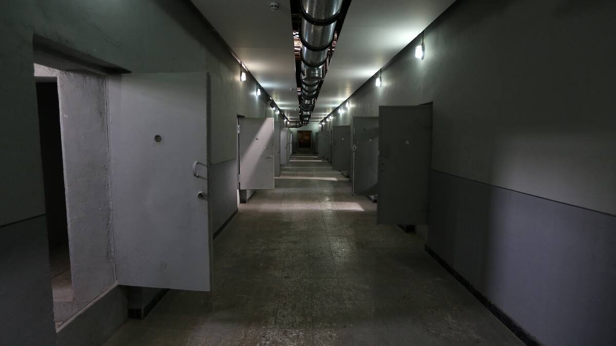 Un avocat s’est fait arracher la langue en prison