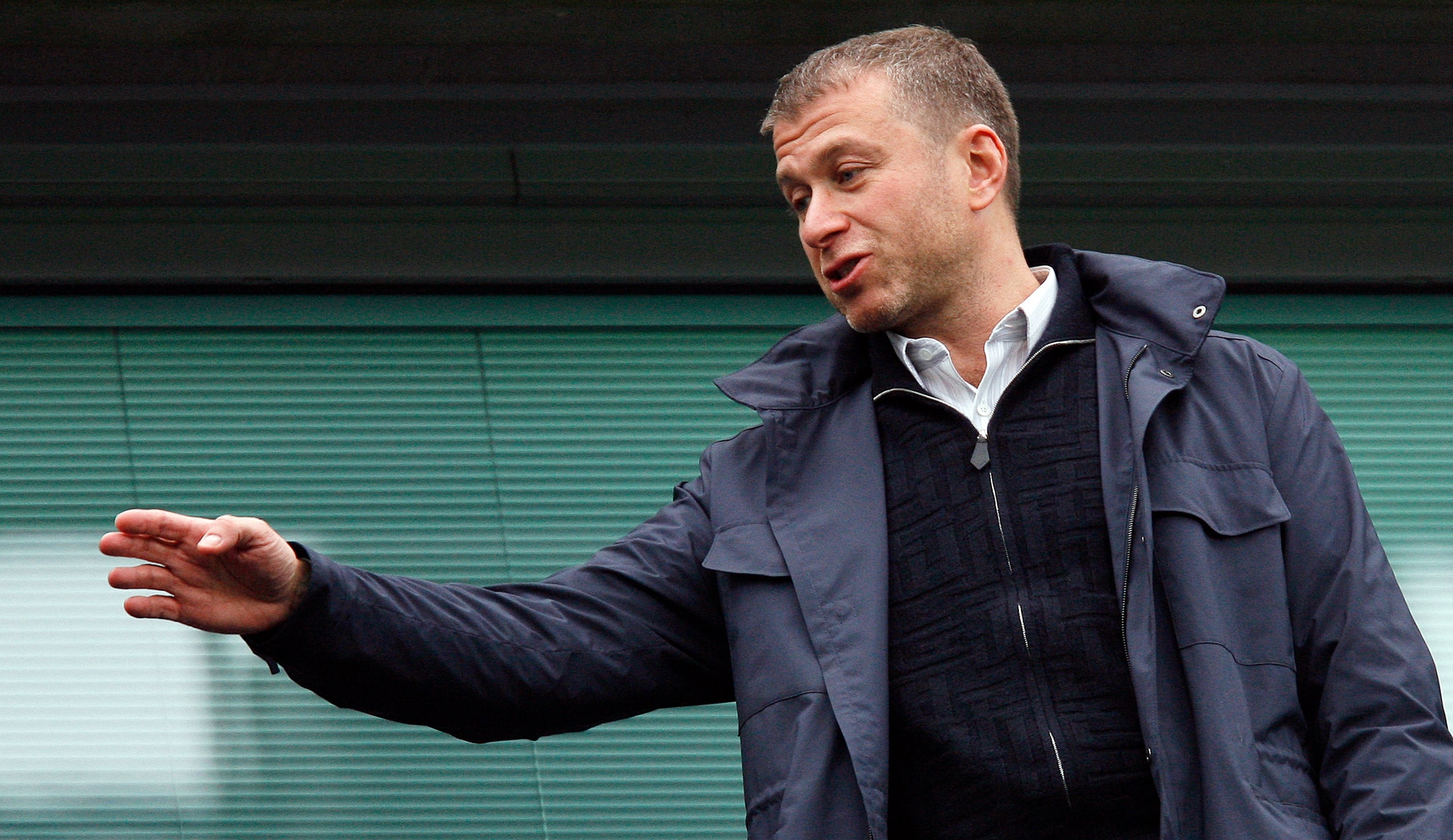 L&rsquo;oligarque Abramovitch et des n&eacute;gociateurs ukrainiens auraient souffert de sympt&ocirc;mes li&eacute;s &agrave; un empoisonnement