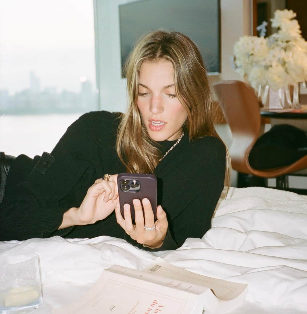 Le baume à lèvres teinté adoré de Charlotte Cardin