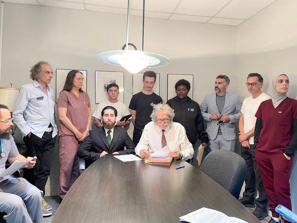 Un &eacute;tudiant en m&eacute;decine a mod&eacute;r&eacute; un forum controvers&eacute;