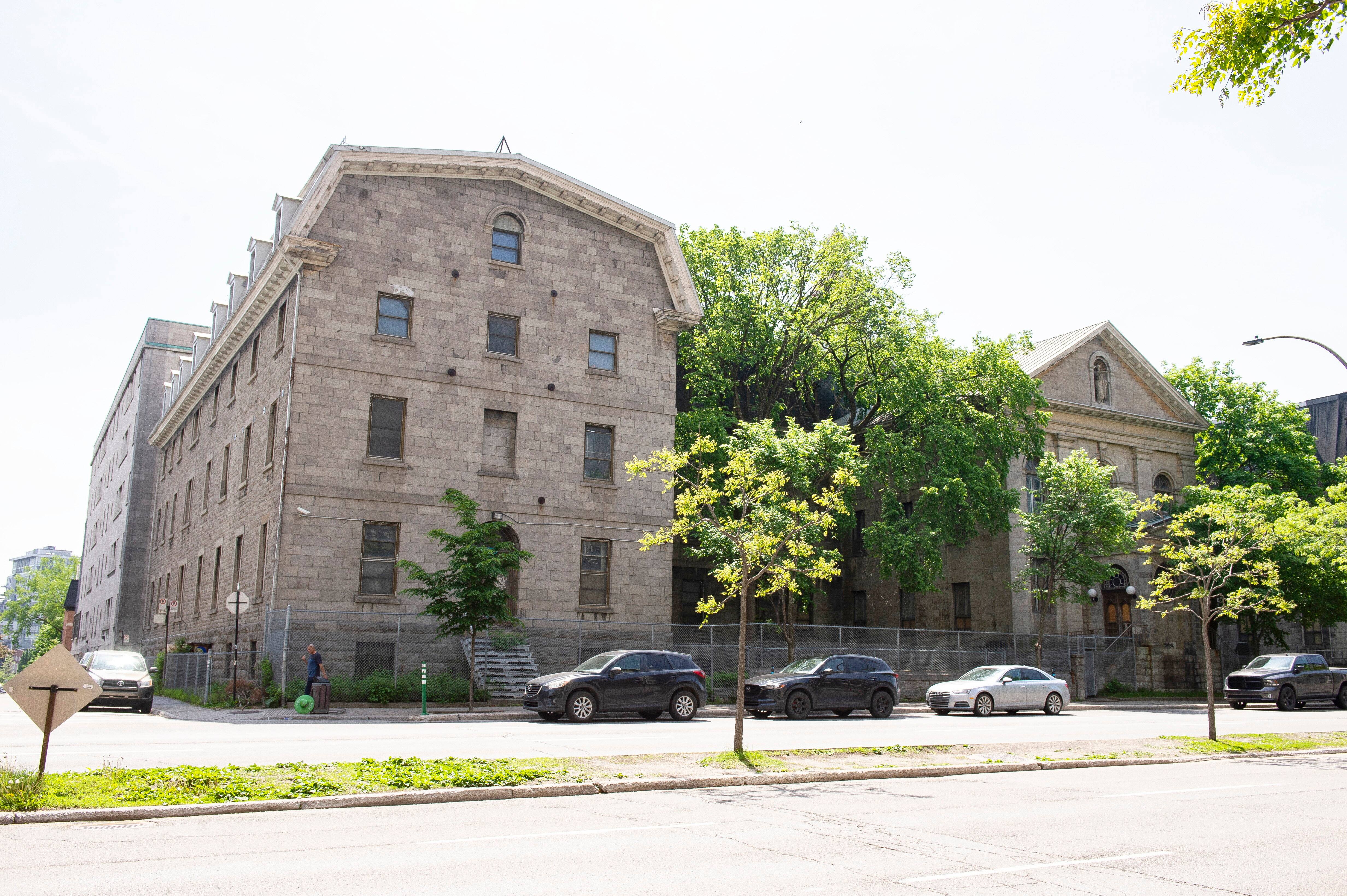 Francis T. Durocher, director general de la organización l'Entremise, que ocupa, entre otros lugares, la Cité-des-hospitalières, situada en la avenida des Pins Ouest.