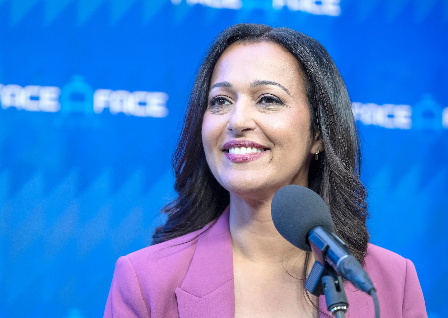 Possible majorité pour le PQ: Québec solidaire sera dans l’autobus du «oui» en cas de référendum, confirme Ruba Ghazal